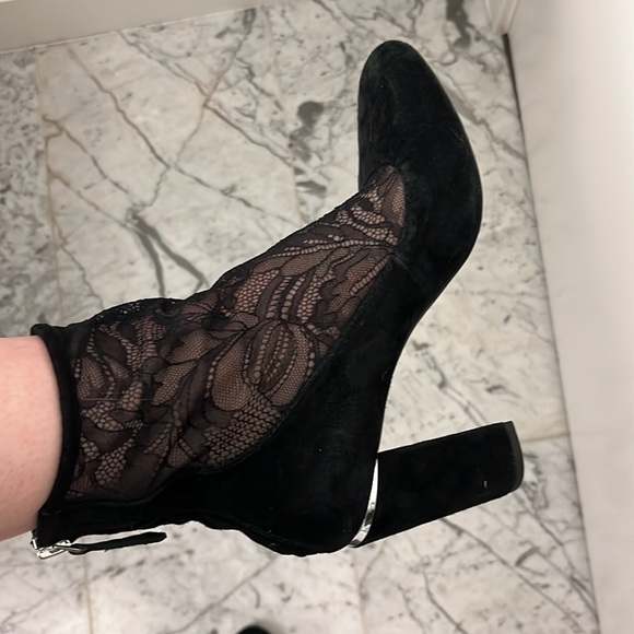 Black Pour La Victoire lace booties - Picture 6 of 6